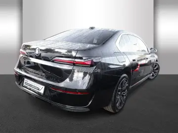 750e xDrive Navi Leder Tempom.aktiv Panoramadach