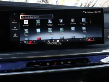 750e xDrive Navi Leder Tempom.aktiv Panoramadach