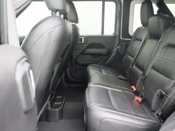 Wrangler 2.0 T-GDI Unlimited Sahara Overland