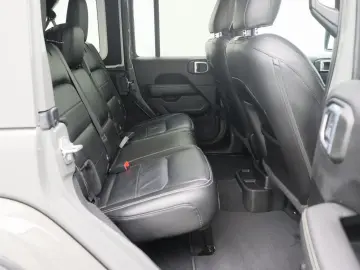 Wrangler 2.0 T-GDI Unlimited Sahara Overland