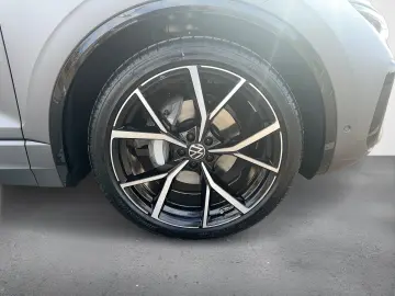 VW Touareg Noul Touareg R-Line V6 TDI