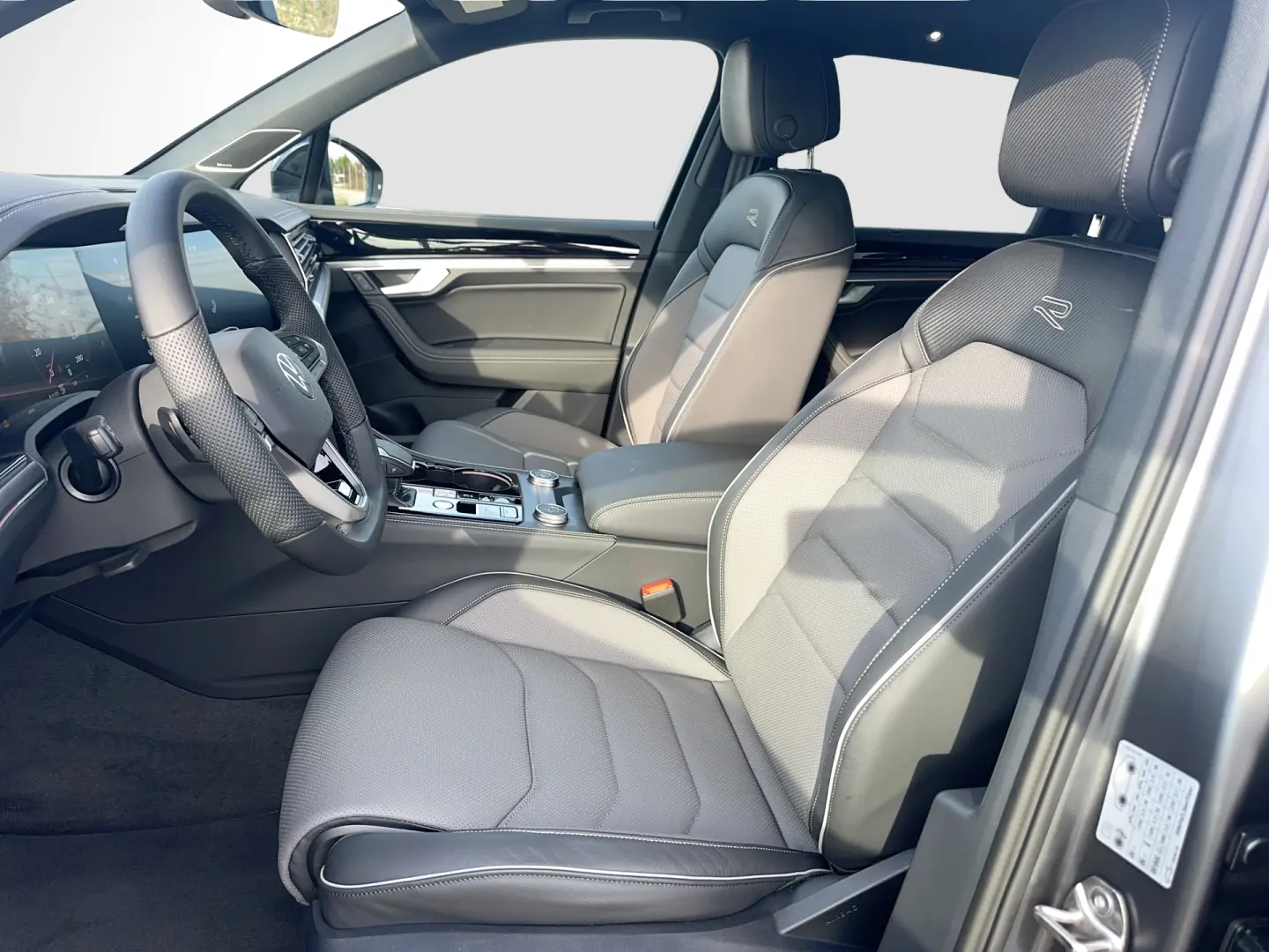 VW Touareg Noul Touareg R-Line V6 TDI