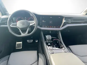 VW Touareg Noul Touareg R-Line V6 TDI