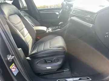 VW Touareg Noul Touareg R-Line V6 TDI