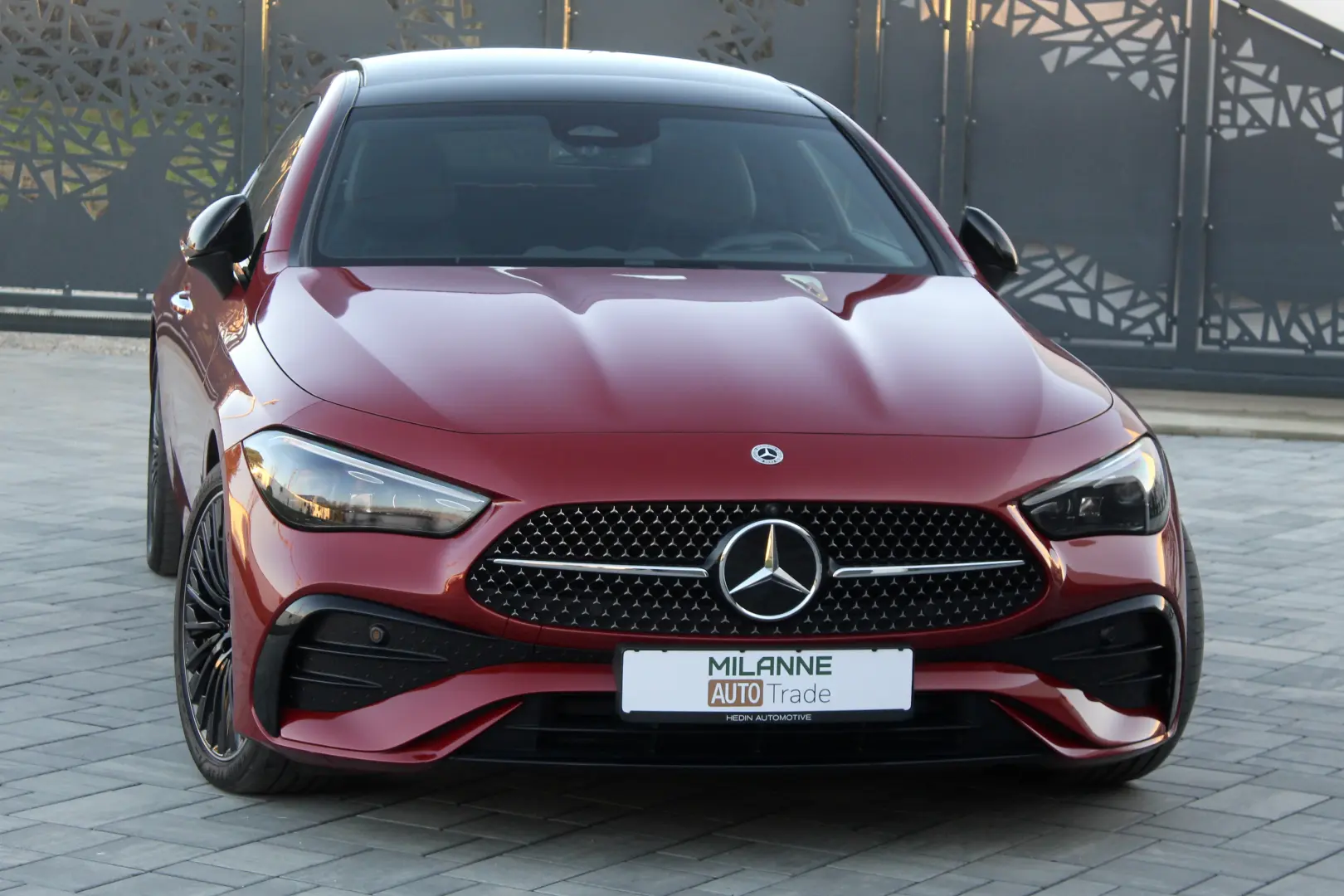 Milanne Auto Trade - TVA Inclus - Fara Daune - Istoric