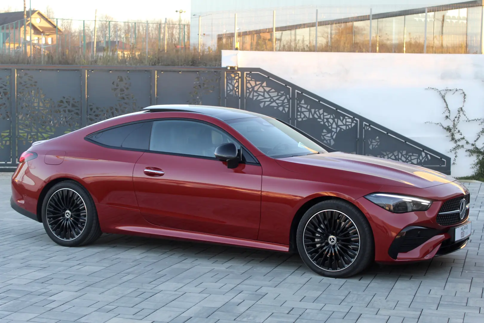 Milanne Auto Trade - TVA Inclus - Fara Daune - Istoric