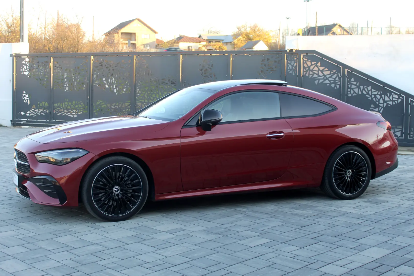 Milanne Auto Trade - TVA Inclus - Fara Daune - Istoric