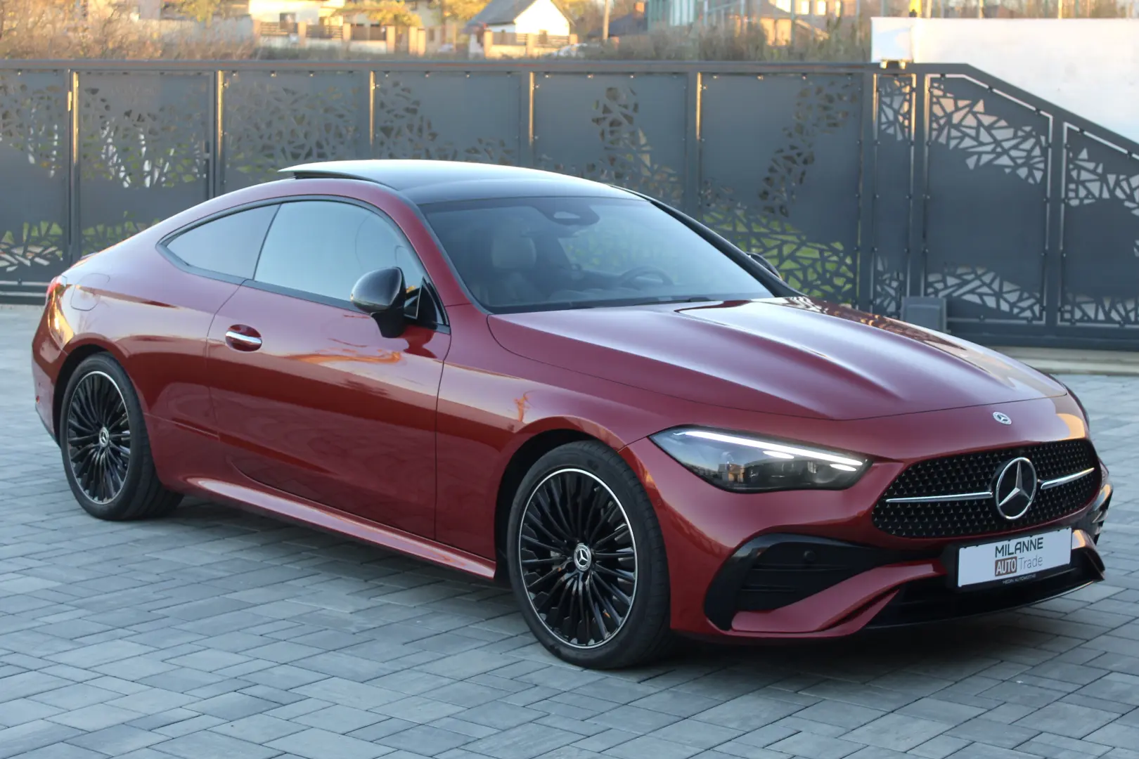 Milanne Auto Trade - TVA Inclus - Fara Daune - Istoric