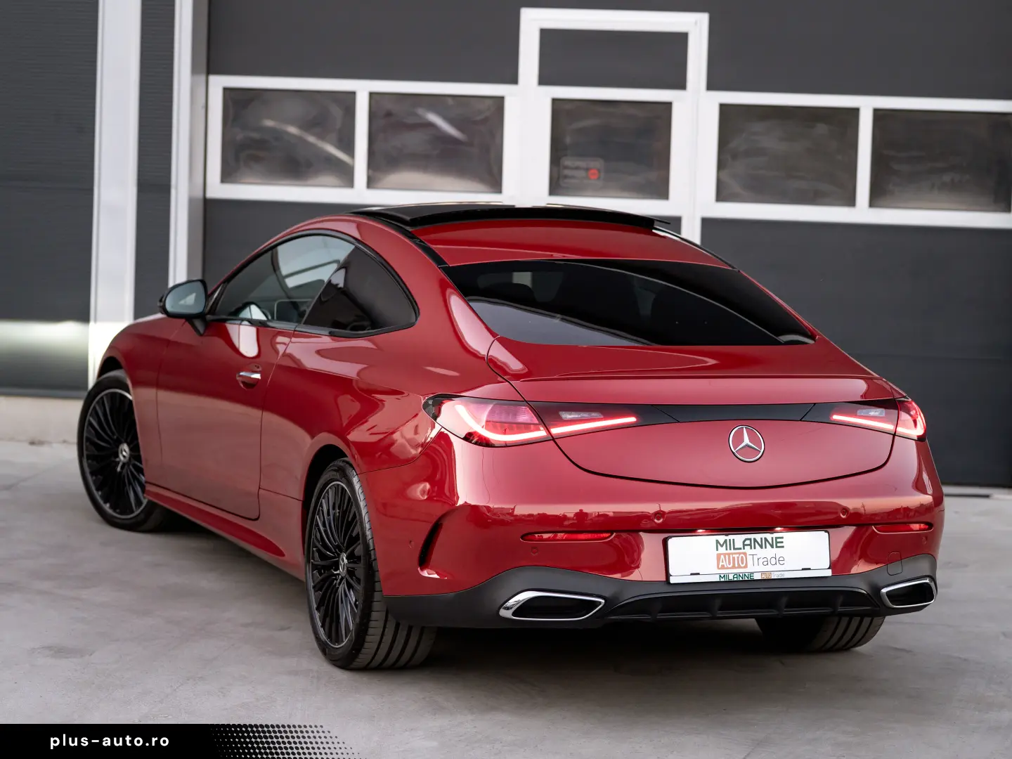 Milanne Auto Trade - TVA Inclus - Fara Daune - Istoric