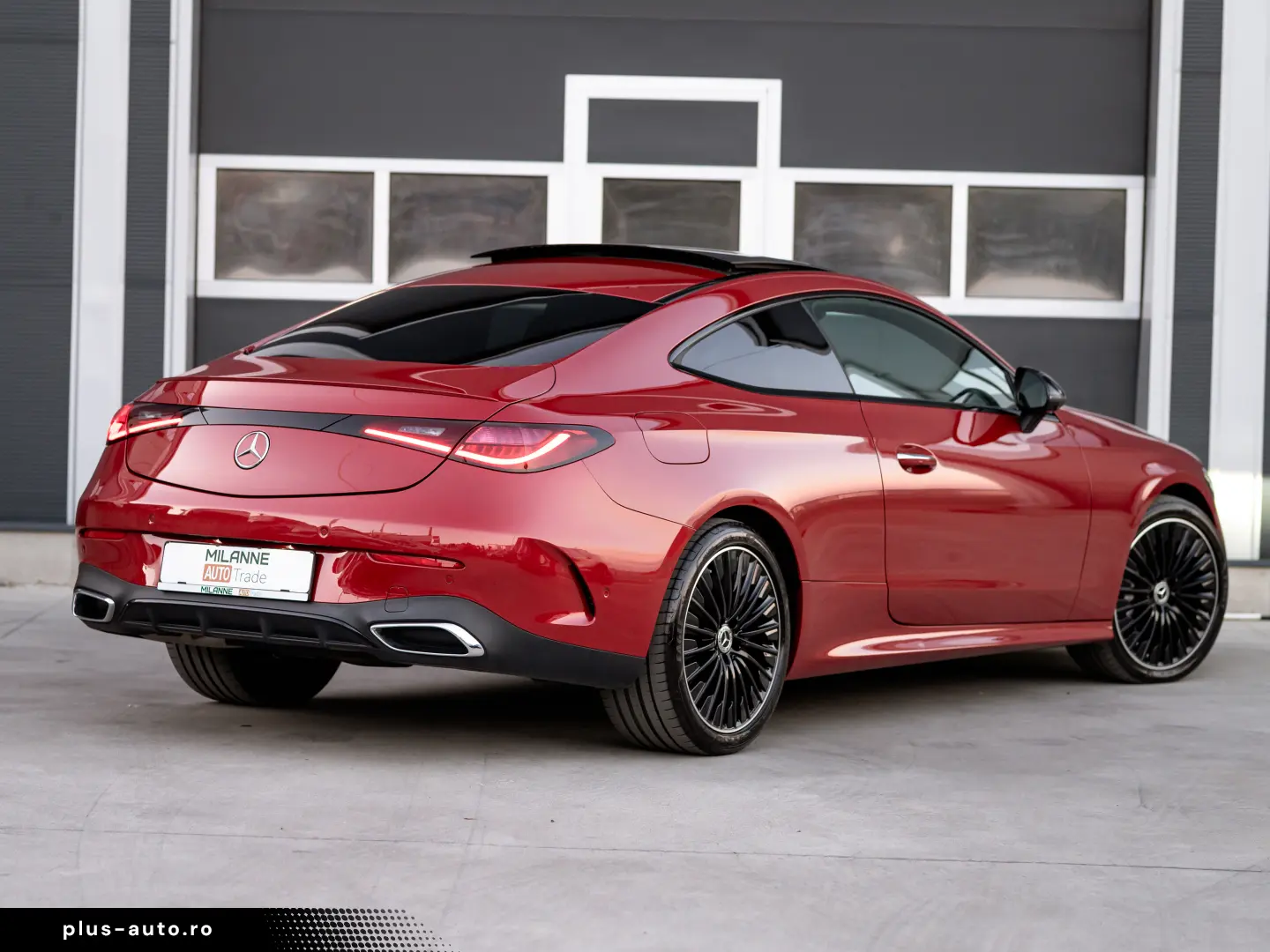 Milanne Auto Trade - TVA Inclus - Fara Daune - Istoric