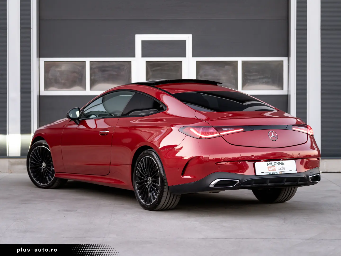 Milanne Auto Trade - TVA Inclus - Fara Daune - Istoric