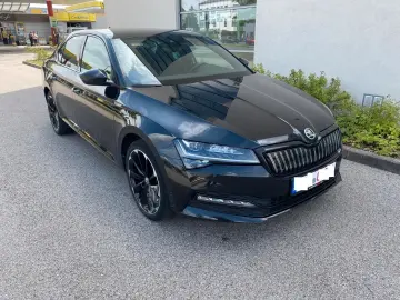 Superb Lim. SPORTLINE iV MATRIX VIRTU CANTON ACC