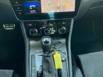 Superb Lim. SPORTLINE iV MATRIX VIRTU CANTON ACC