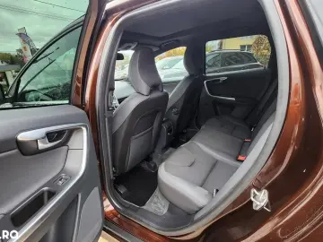 Volvo XC 60 D5 AWD Geartronic Momentum