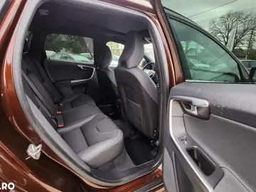 Volvo XC 60 D5 AWD Geartronic Momentum