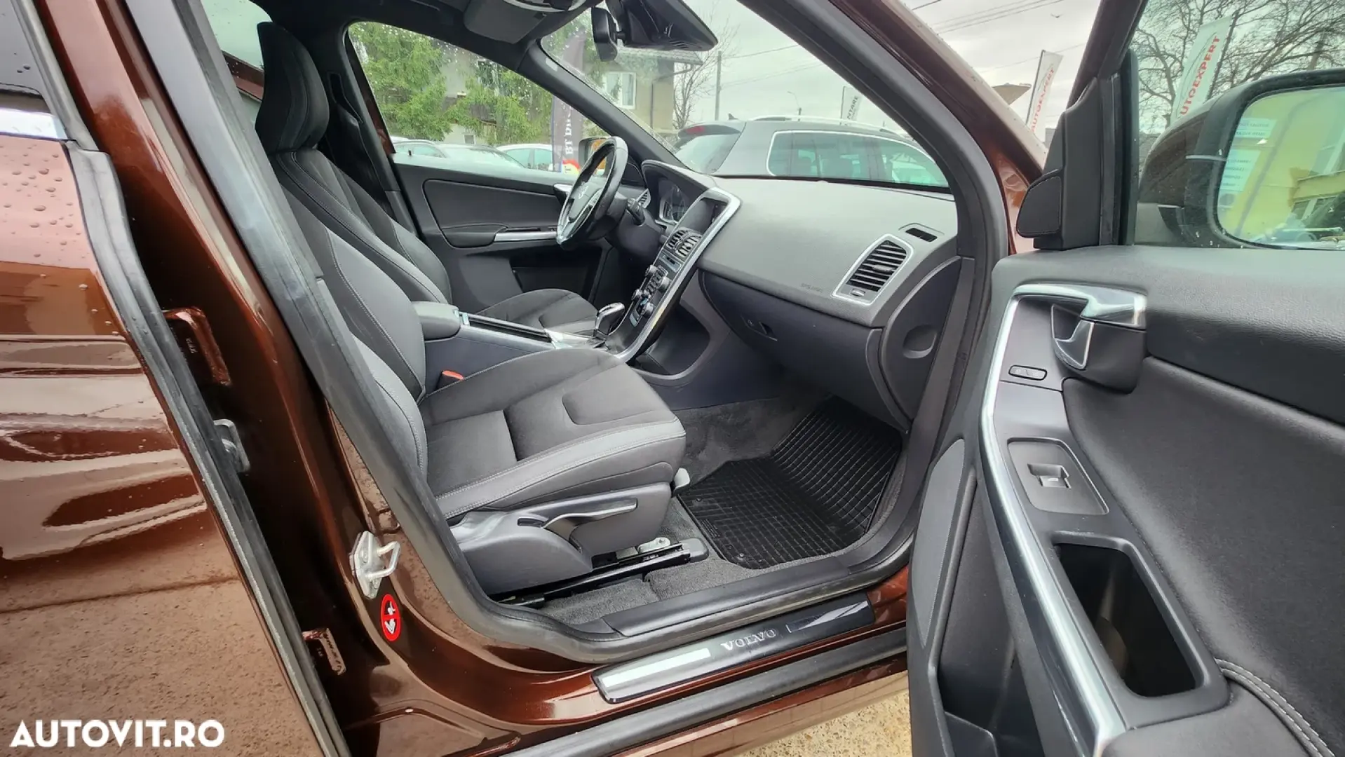 Volvo XC 60 D5 AWD Geartronic Momentum