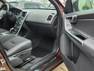 Volvo XC 60 D5 AWD Geartronic Momentum