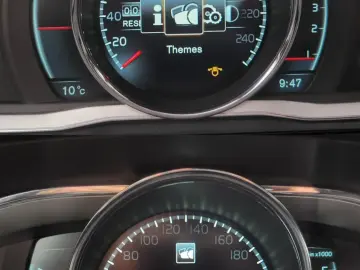 Volvo XC 60 D5 AWD Geartronic Momentum