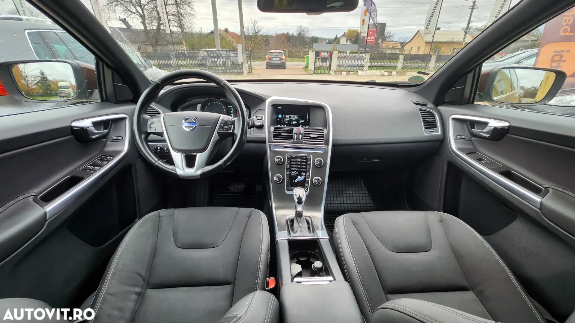 Volvo XC 60 D5 AWD Geartronic Momentum