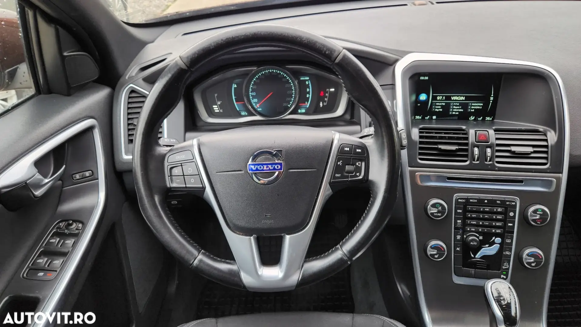 Volvo XC 60 D5 AWD Geartronic Momentum