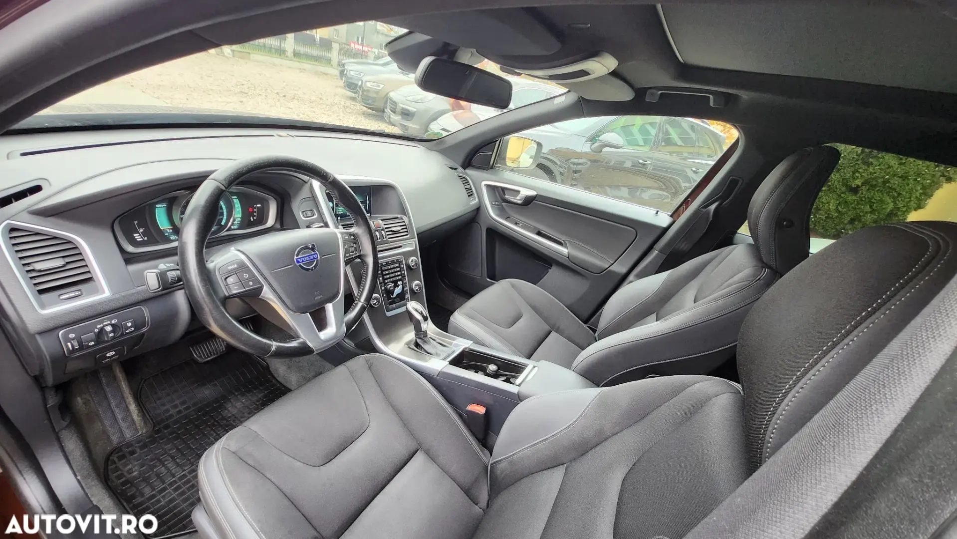 Volvo XC 60 D5 AWD Geartronic Momentum