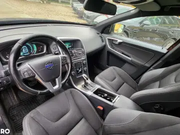 Volvo XC 60 D5 AWD Geartronic Momentum