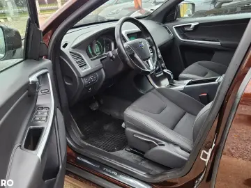 Volvo XC 60 D5 AWD Geartronic Momentum
