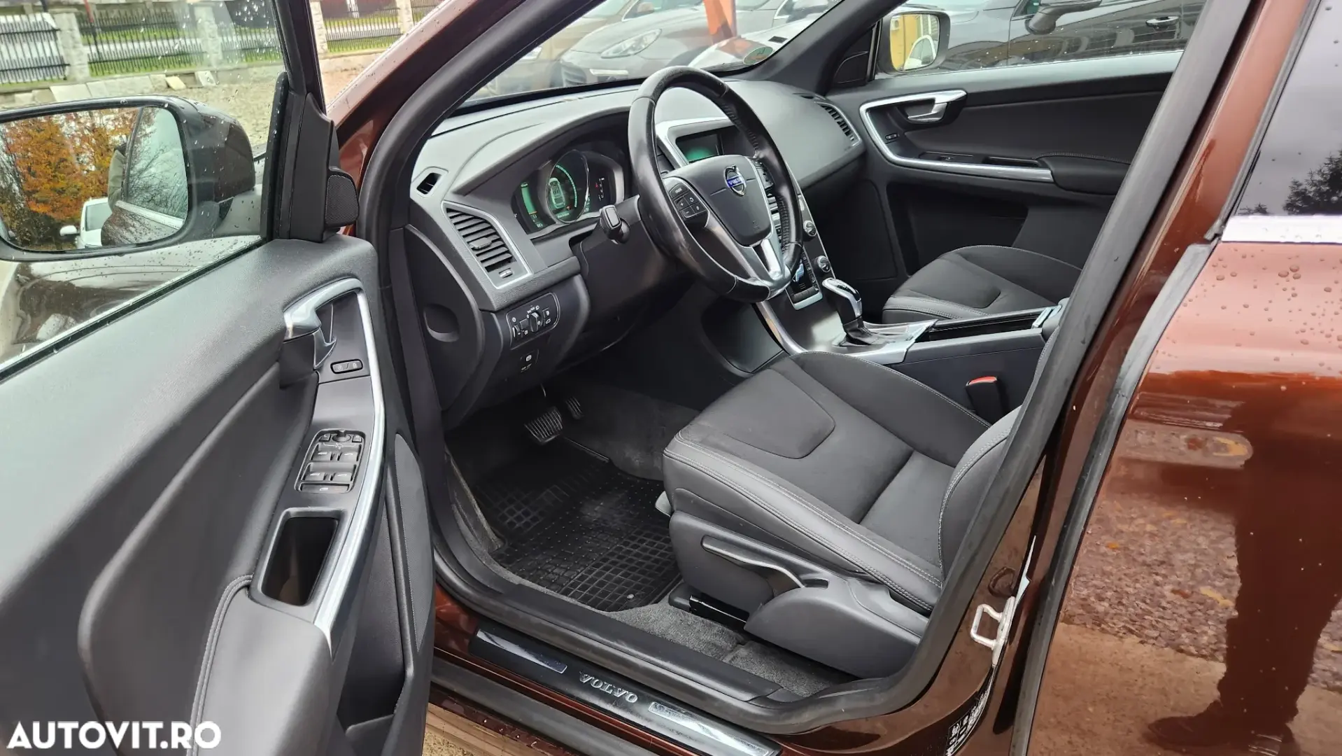 Volvo XC 60 D5 AWD Geartronic Momentum