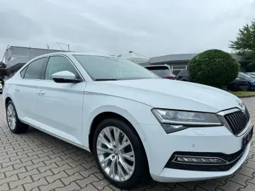 Superb Lim 2.0TDI Style Navi Leder Virtual