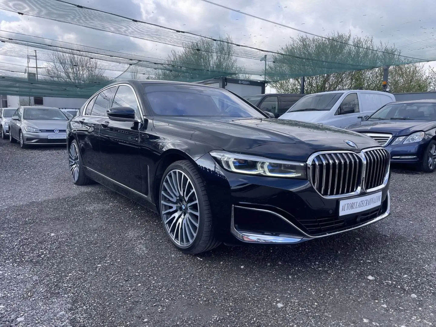 BMW 740i