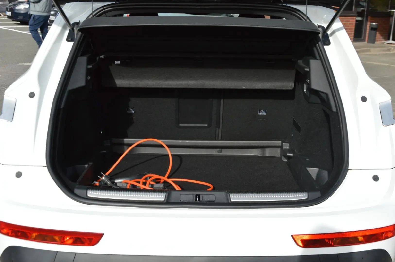 DS 7 E-Tense 225 Bastille   4x2 NAVI KAMERA SZHZ