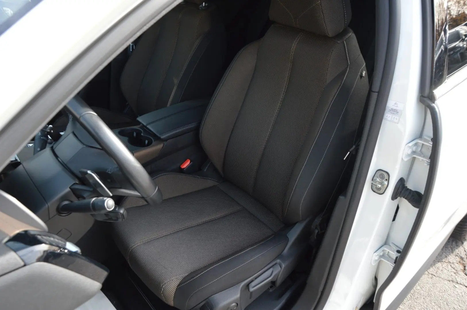 DS 7 E-Tense 225 Bastille   4x2 NAVI KAMERA SZHZ