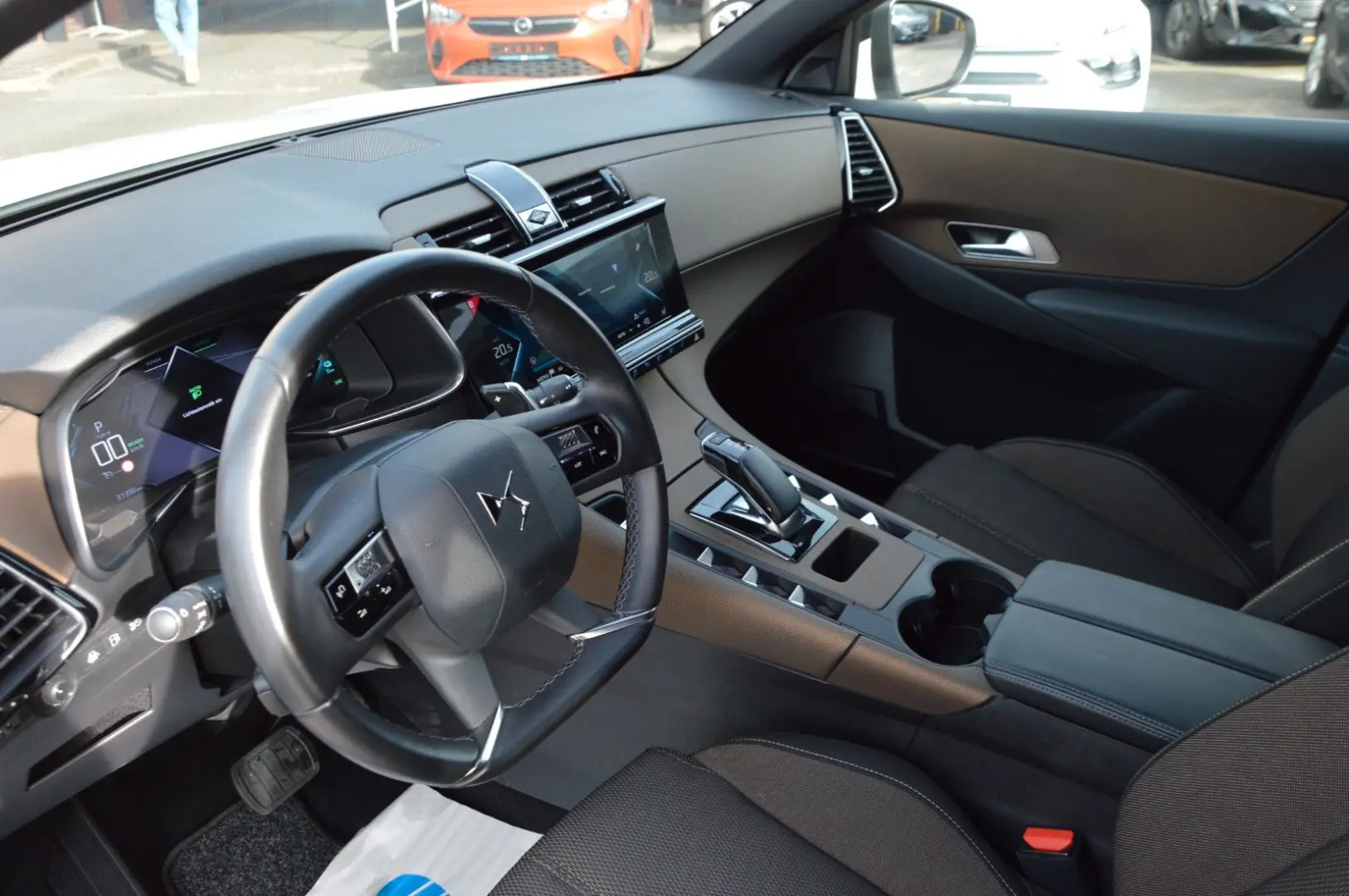 DS 7 E-Tense 225 Bastille   4x2 NAVI KAMERA SZHZ