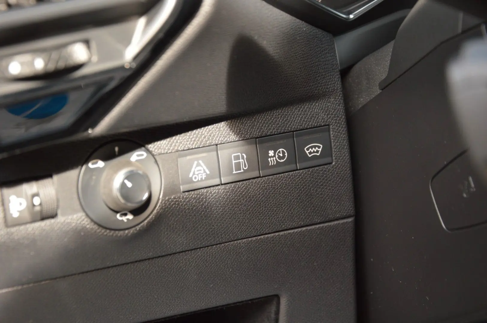 DS 7 E-Tense 225 Bastille   4x2 NAVI KAMERA SZHZ