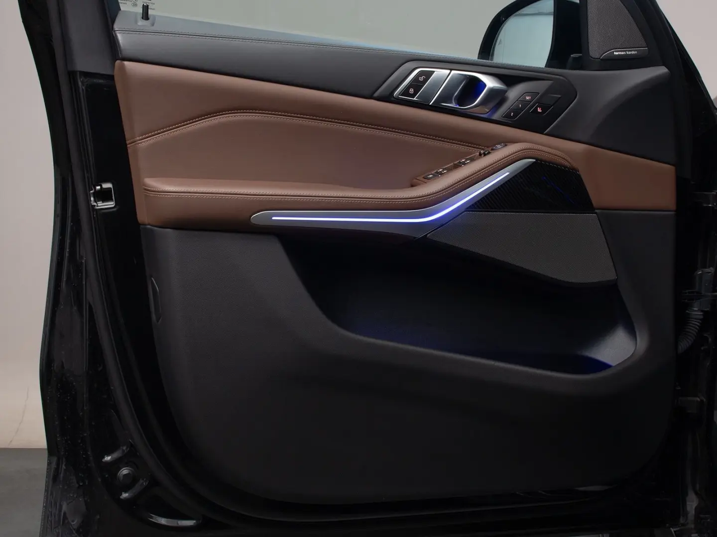 X5 M50i xD Laser HuD Carbon 360 AllradLenk.H&K