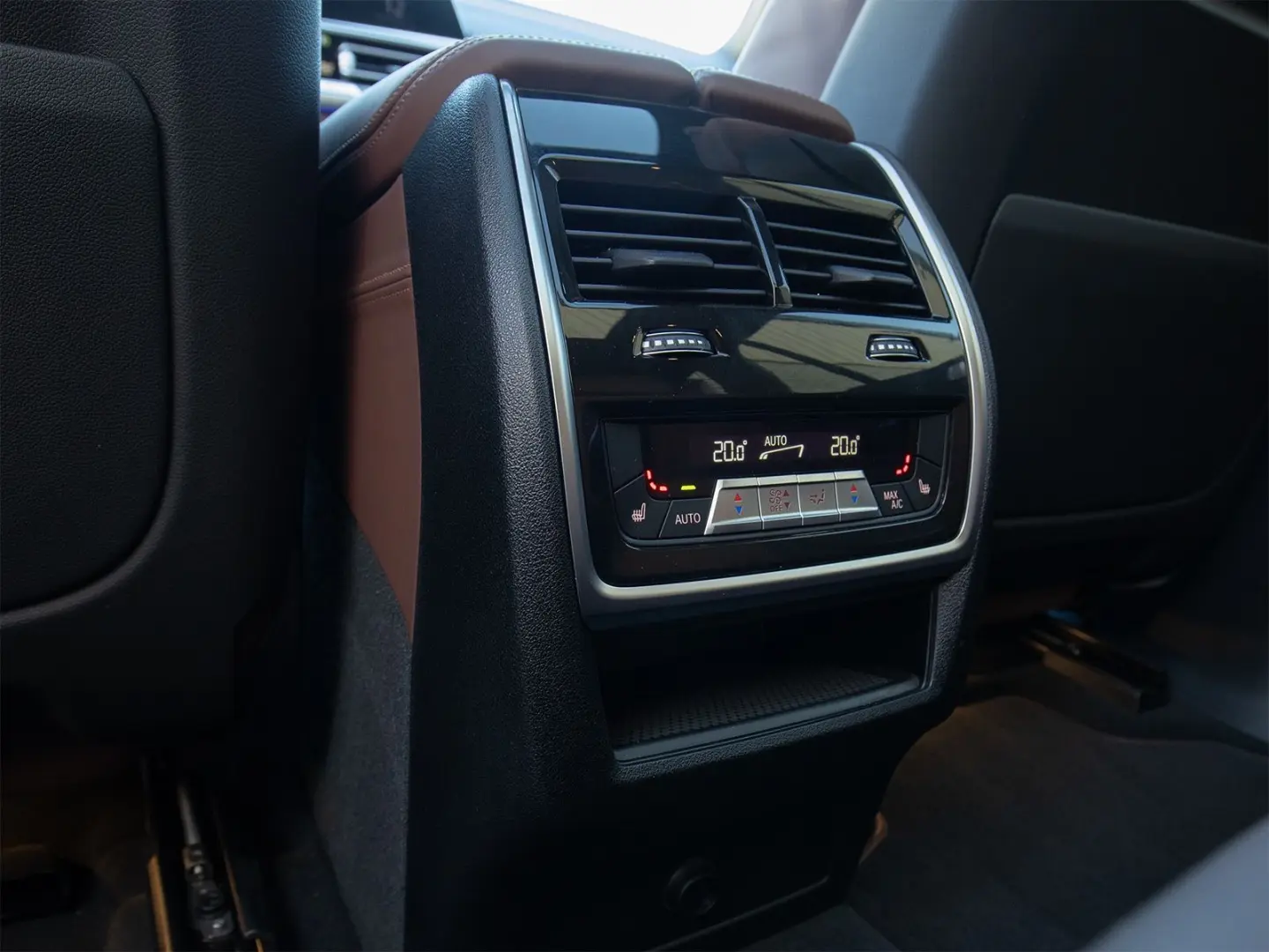 X5 M50i xD Laser HuD Carbon 360 AllradLenk.H&K