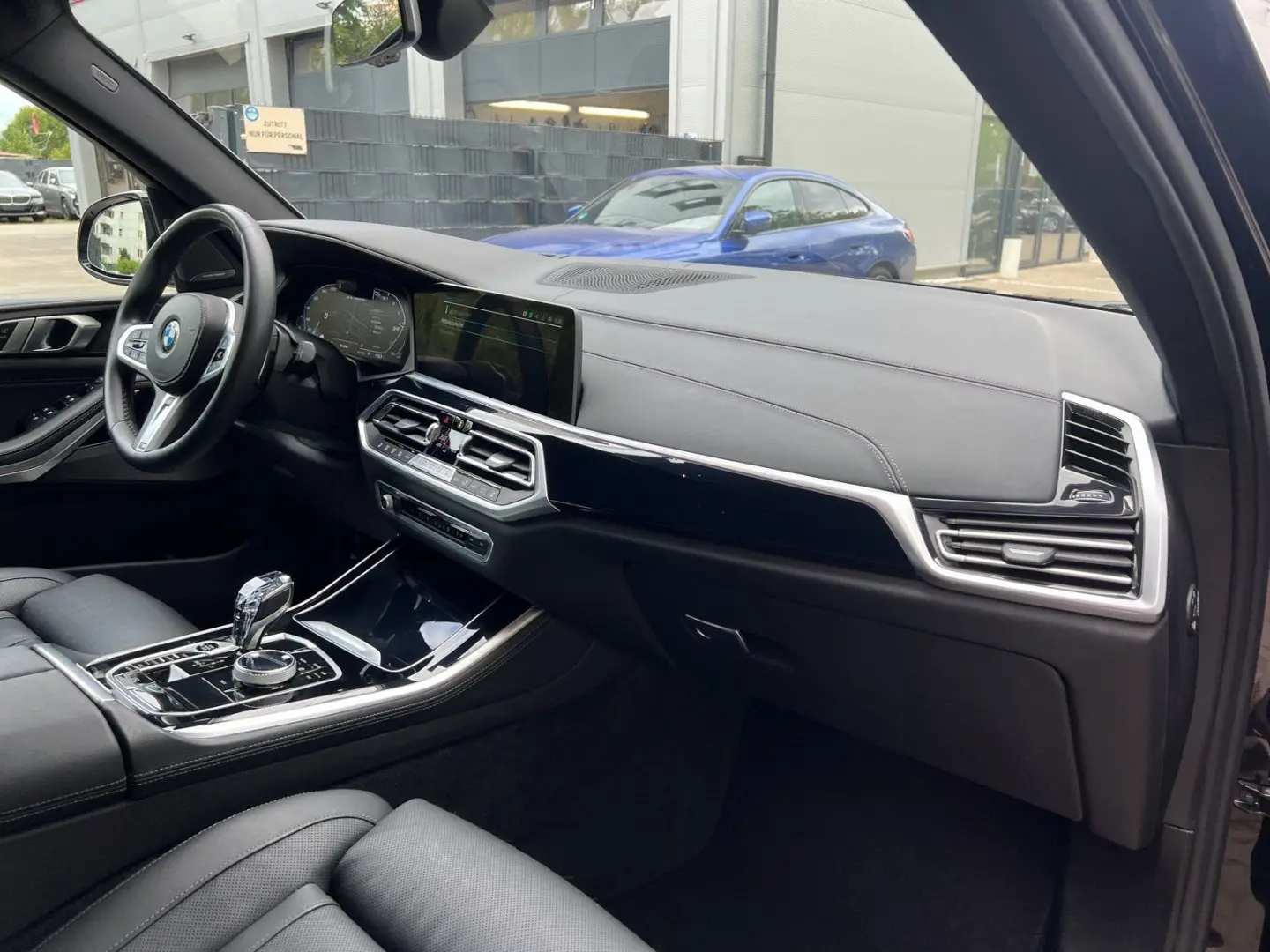 X5 M50i HEAD-UP PANO LASER MASSAGE STANDHZG.