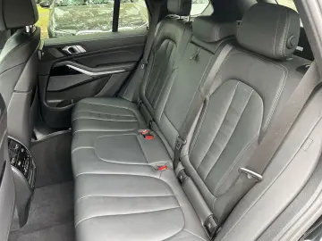 X5 M50i HEAD-UP PANO LASER MASSAGE STANDHZG.