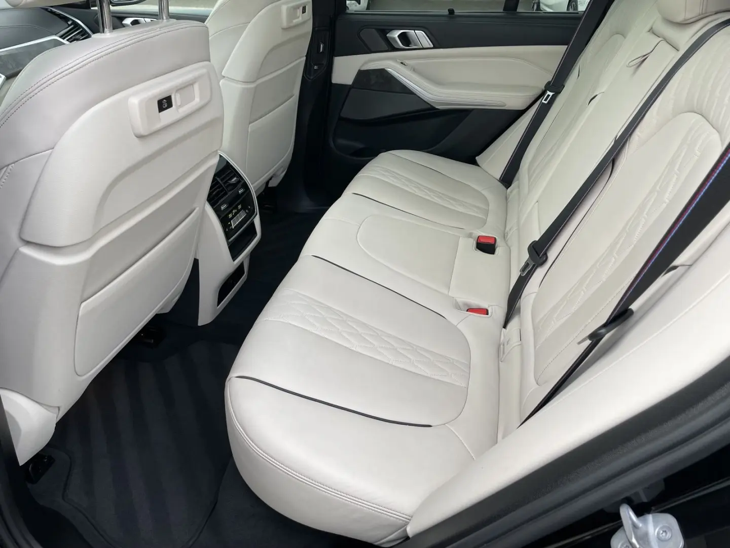 X5 M50i A M-Sport Gestiksr HUD Navi HK-HiFi Pano