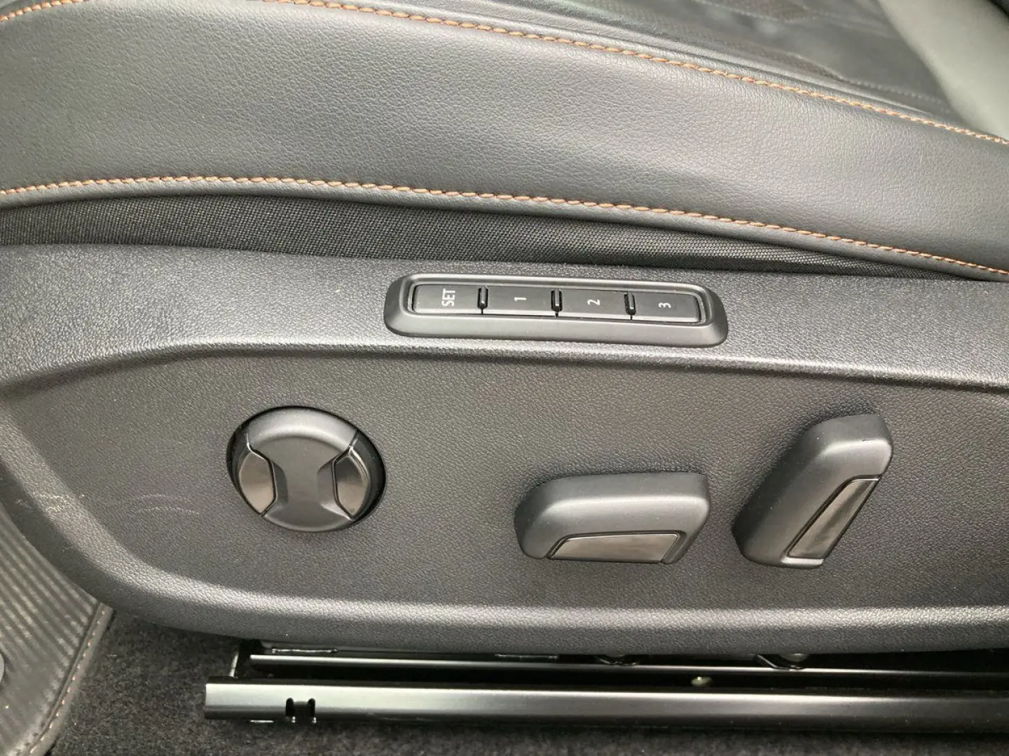 FORMENTOR VZ 1.5 e-HYBRID DSG  CCS NAVI ACC PDC