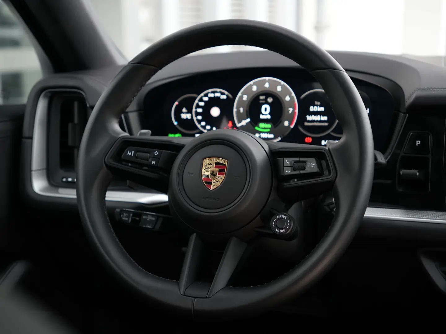 E-Hybrid Coupé SPORTDESIGN-PAKET-INNODRIVE-BOSE