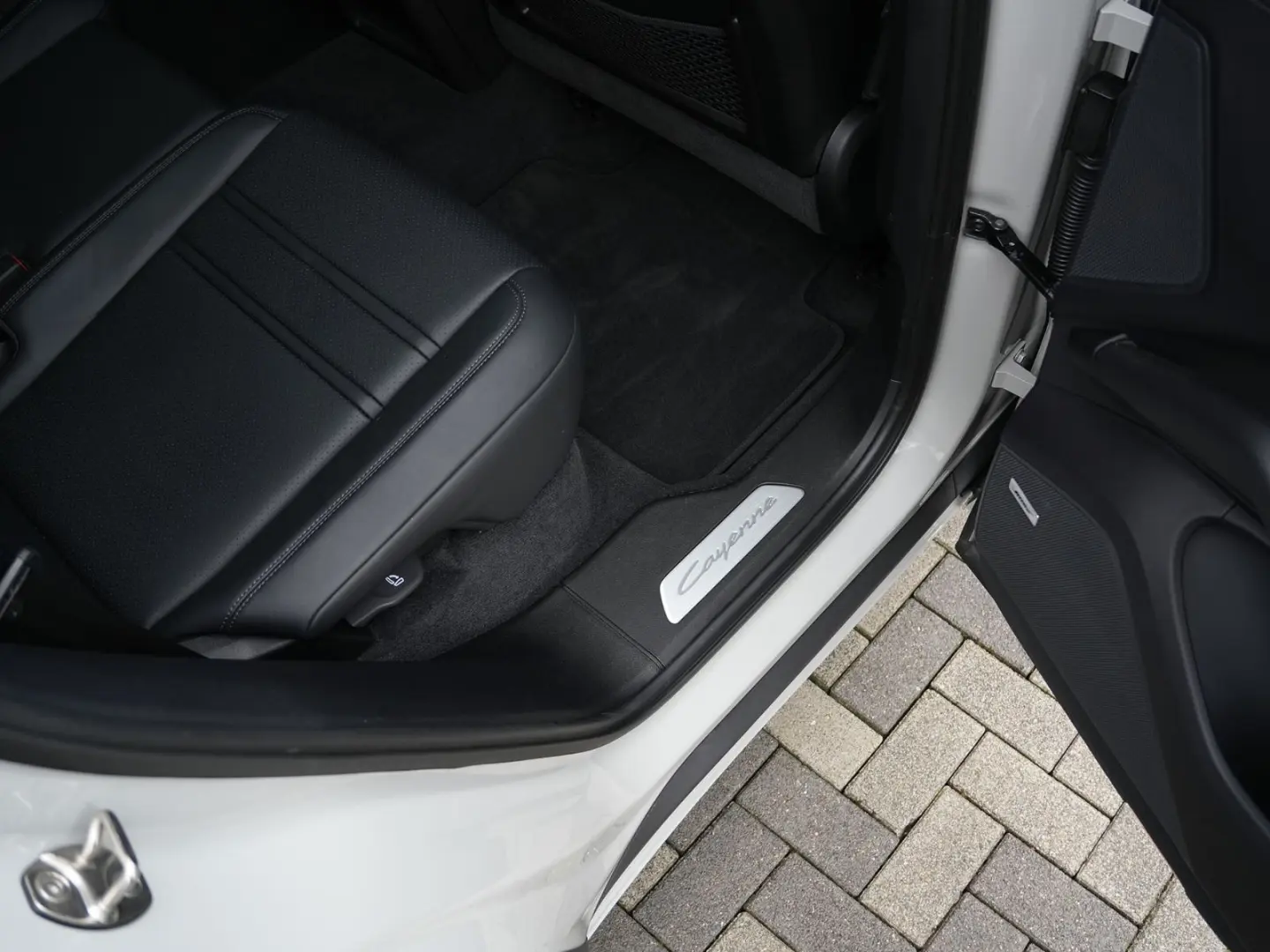 E-Hybrid Coupé SPORTDESIGN-PAKET-INNODRIVE-BOSE