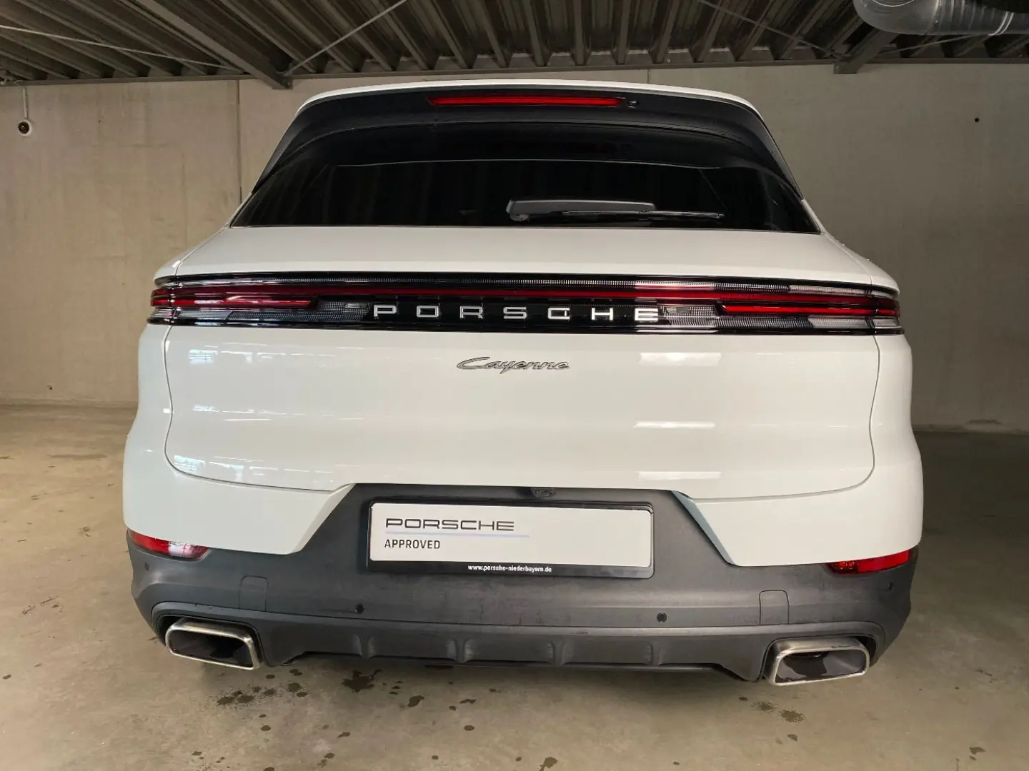 Cayenne E-Hybrid   Nachtsicht   InnoDrive