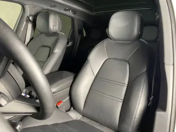 Cayenne E-Hybrid   Nachtsicht   InnoDrive