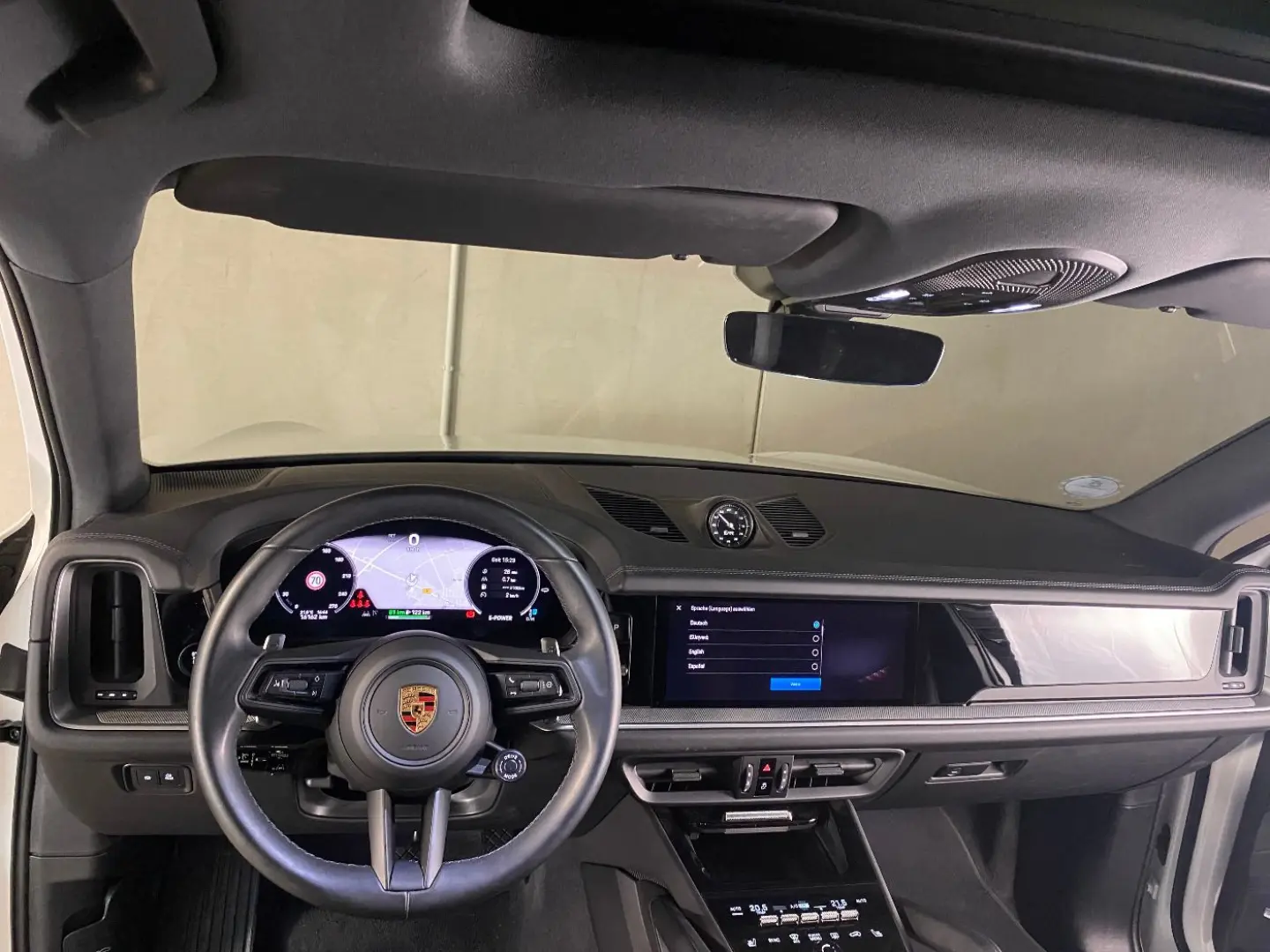 Cayenne E-Hybrid   Nachtsicht   InnoDrive