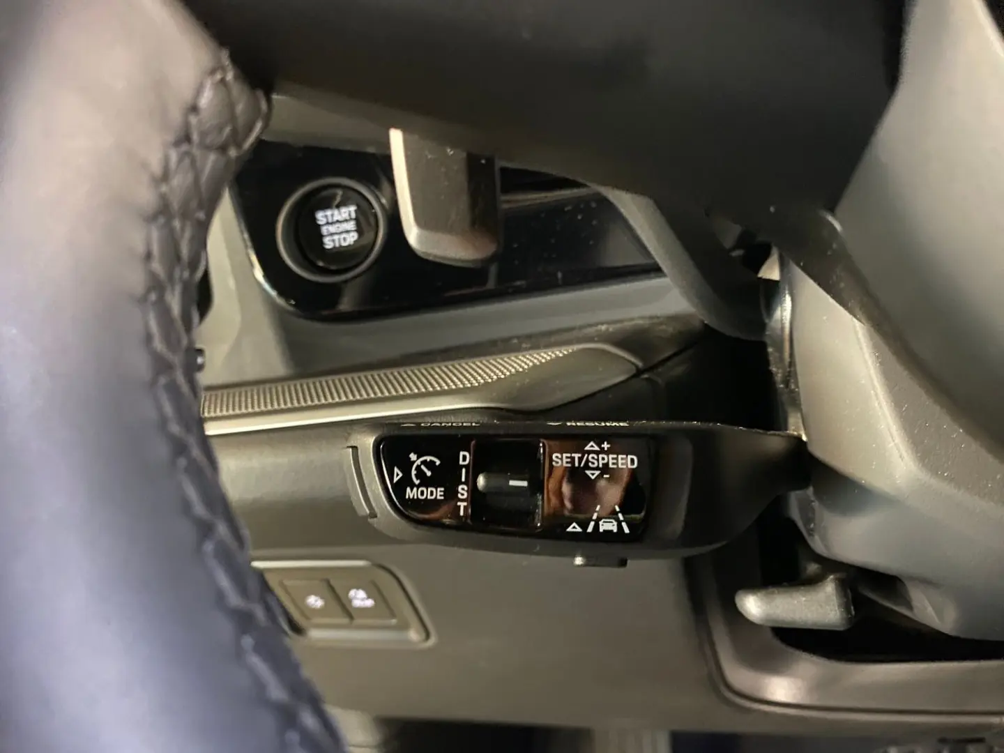 Cayenne E-Hybrid   Nachtsicht   InnoDrive