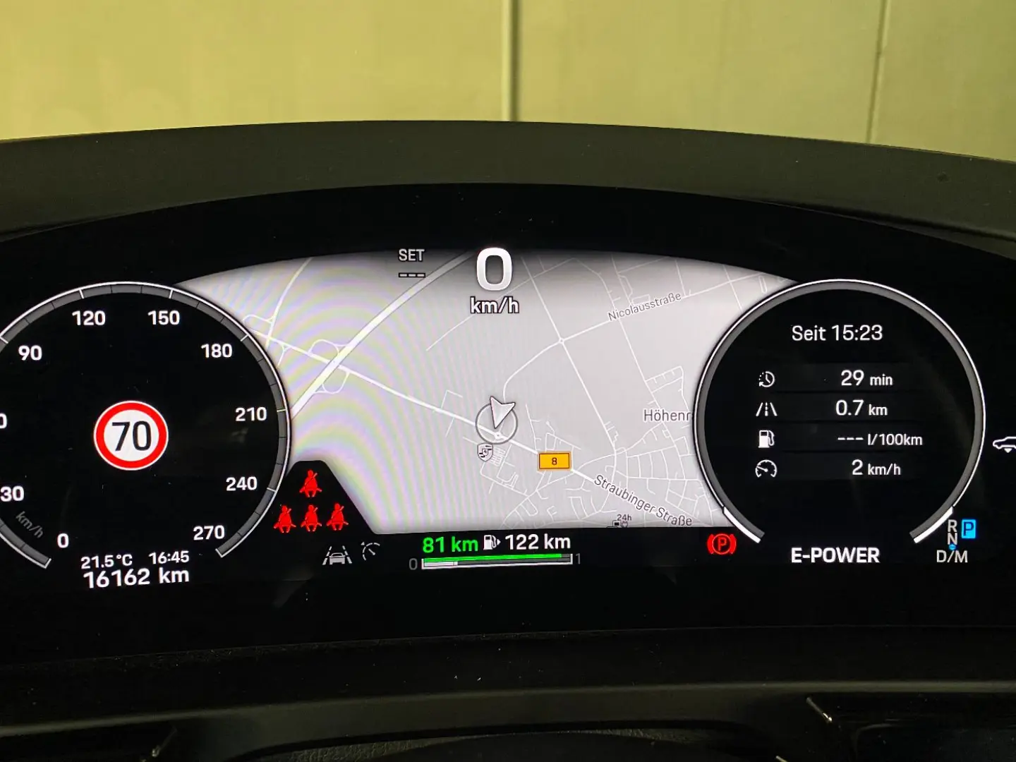 Cayenne E-Hybrid   Nachtsicht   InnoDrive