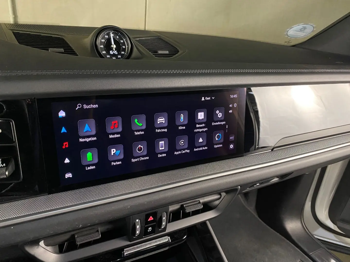 Cayenne E-Hybrid   Nachtsicht   InnoDrive