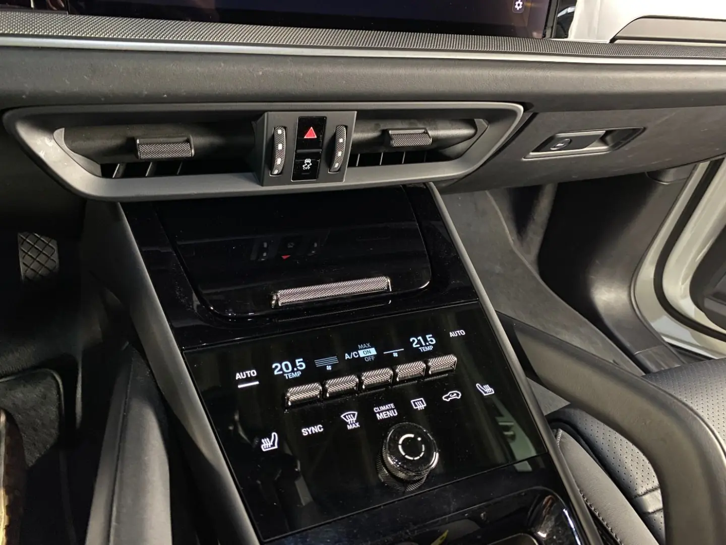 Cayenne E-Hybrid   Nachtsicht   InnoDrive