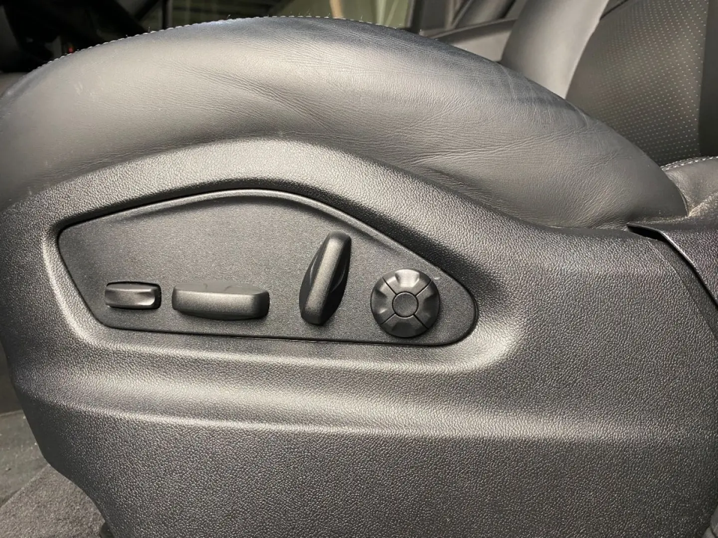 Cayenne E-Hybrid   Nachtsicht   InnoDrive